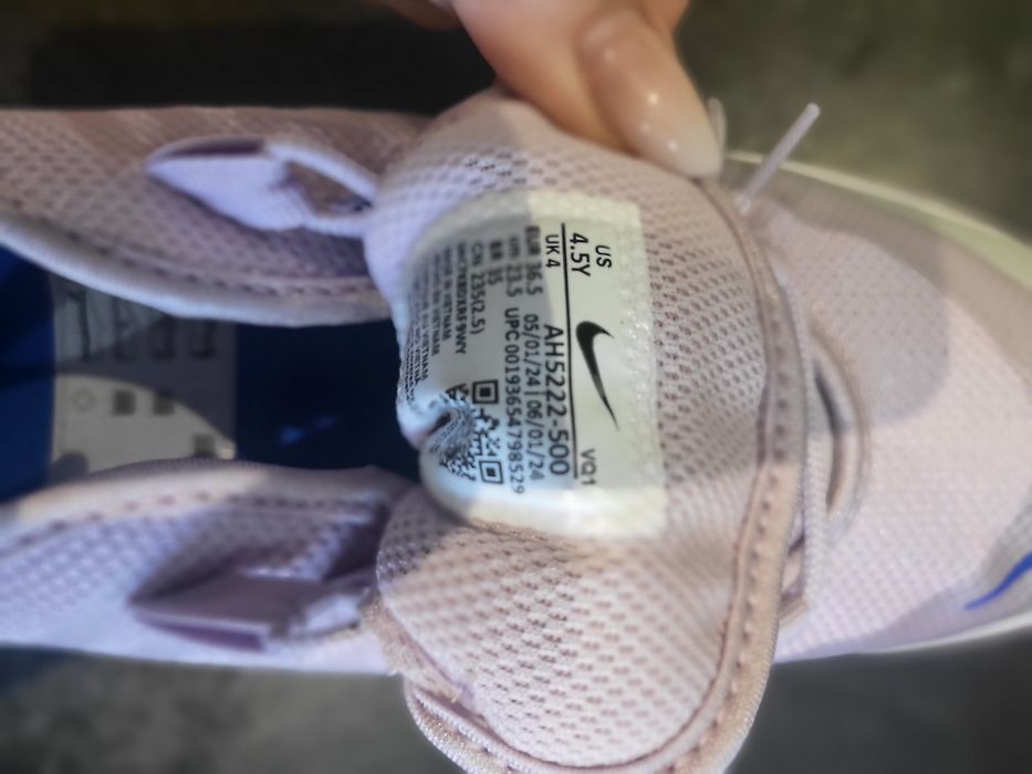 Nike air 36.5 дамски чисто нови