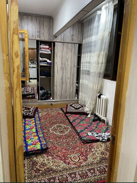 Qora Qamish 2/3 Da 2 xona 3 xona qilingan Uy Sotiladi Srochna