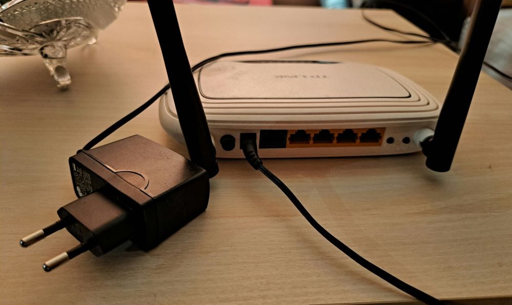 Рутер TP-  LINK  300mbps