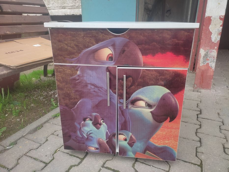 Письменый стол детский