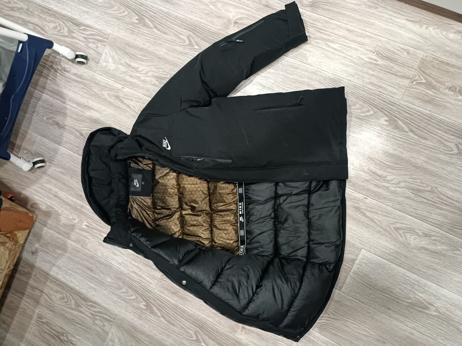 Продается зимняя куртка