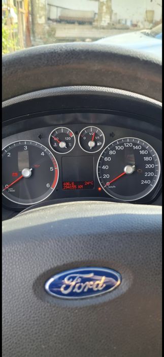 Dezmembrez ford focus c max 1,6 2007  dizel. Masina ie radiată