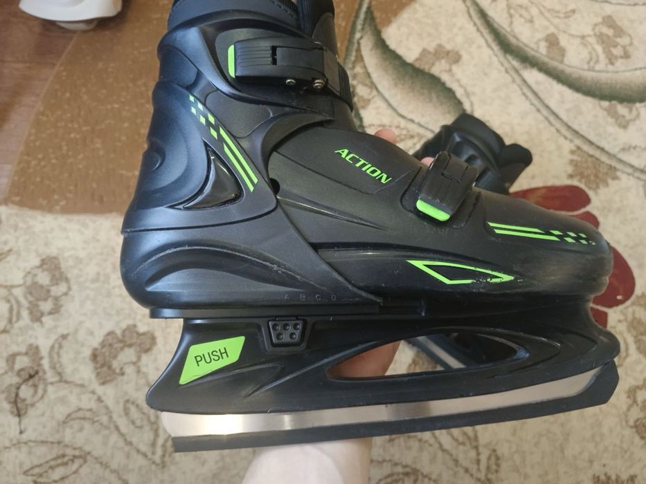 Коньки погулочные