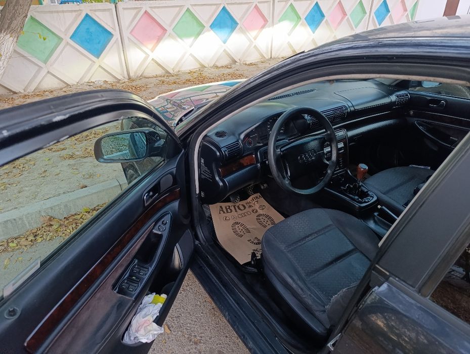 Продам Ауди А4 1996