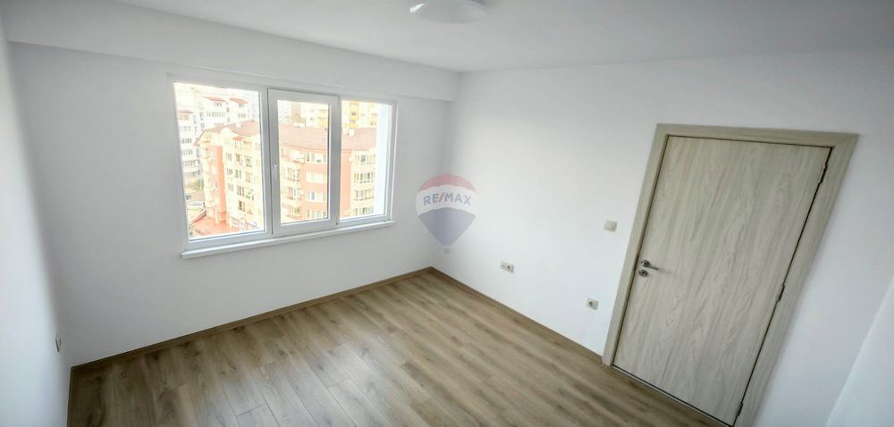 Продава се Тристаен апартамент в Варна, Владислав Варненчик - 61 кв.м за 1069 €/кв.м - Снимка #9