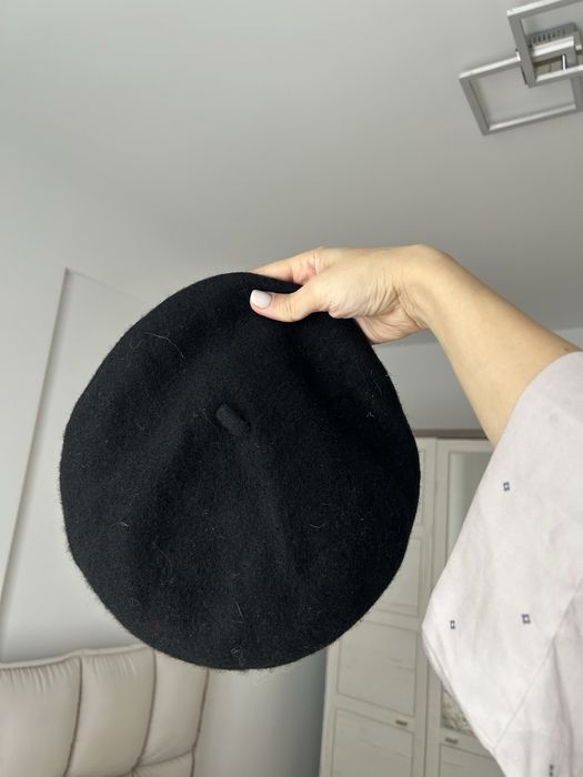 Basca 100% lana ca noua