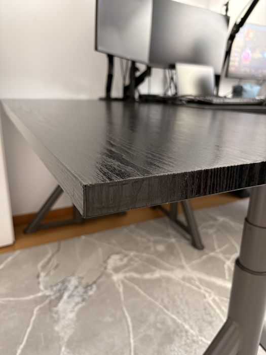 Birou Ikea Idasen negru/gri inchis 160x80 cm