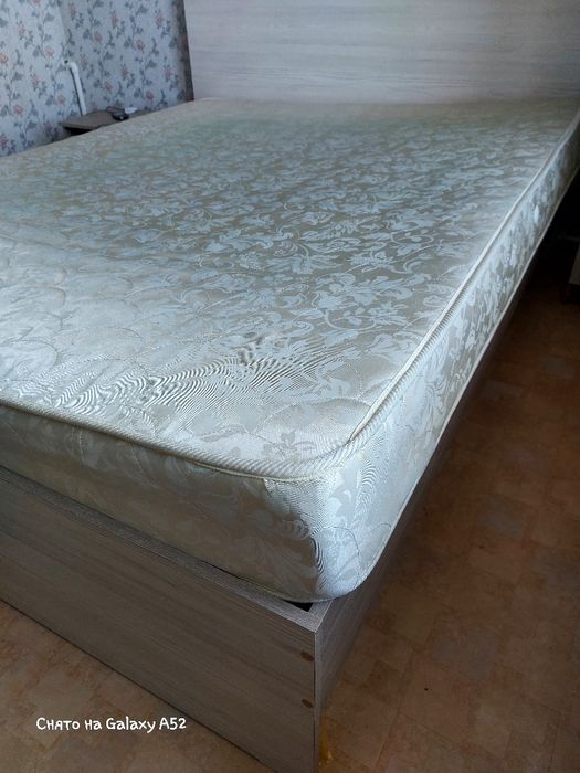 Продам кровать двуспальная