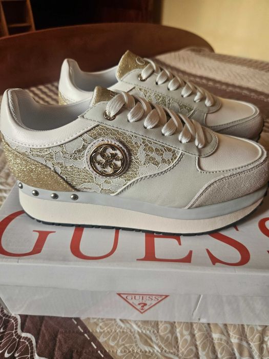 Нови Guess 37 номер