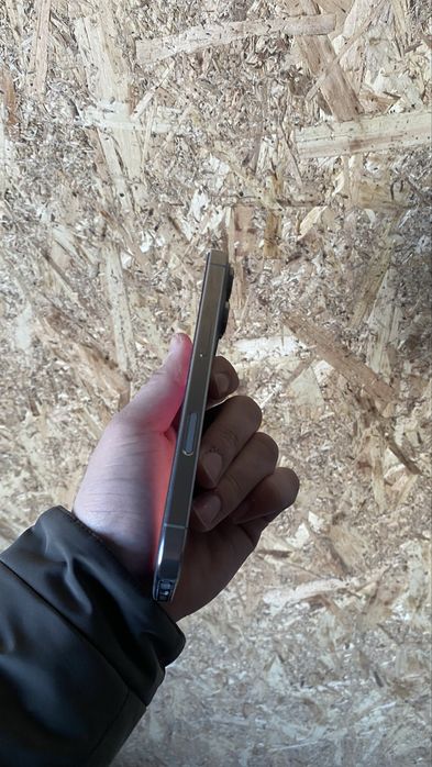 iPhone 16 pro 256 гб акб 100%