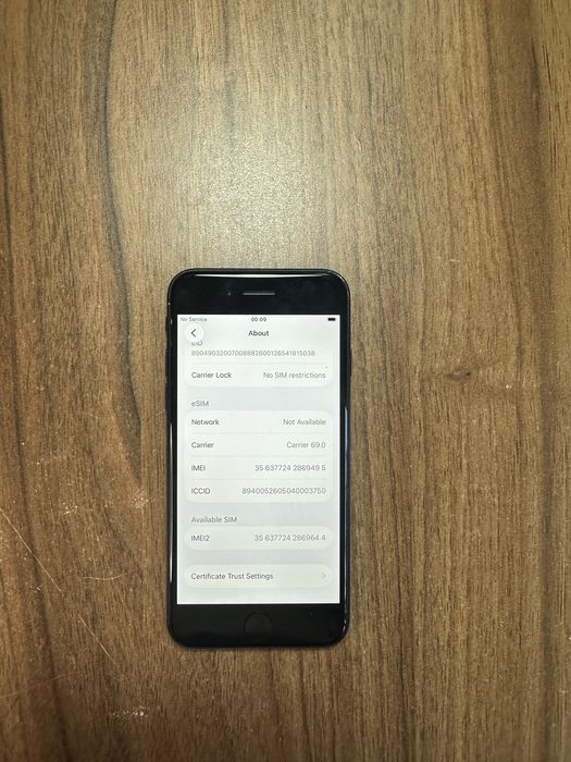 Iphone se3 64 gb 100% baterie