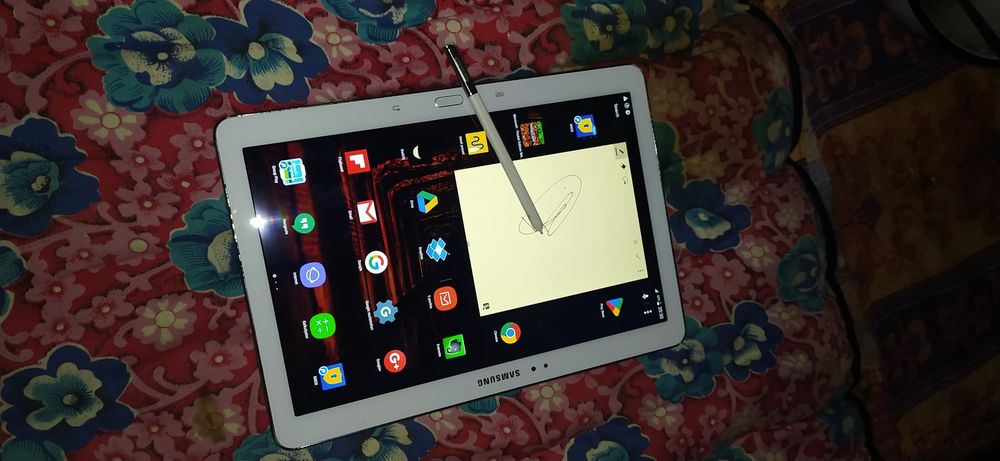 Planshet Samsung note 10.1 idition sotiladi 32 gb