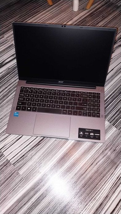 Laptop ACER NOU garantie 2 ani