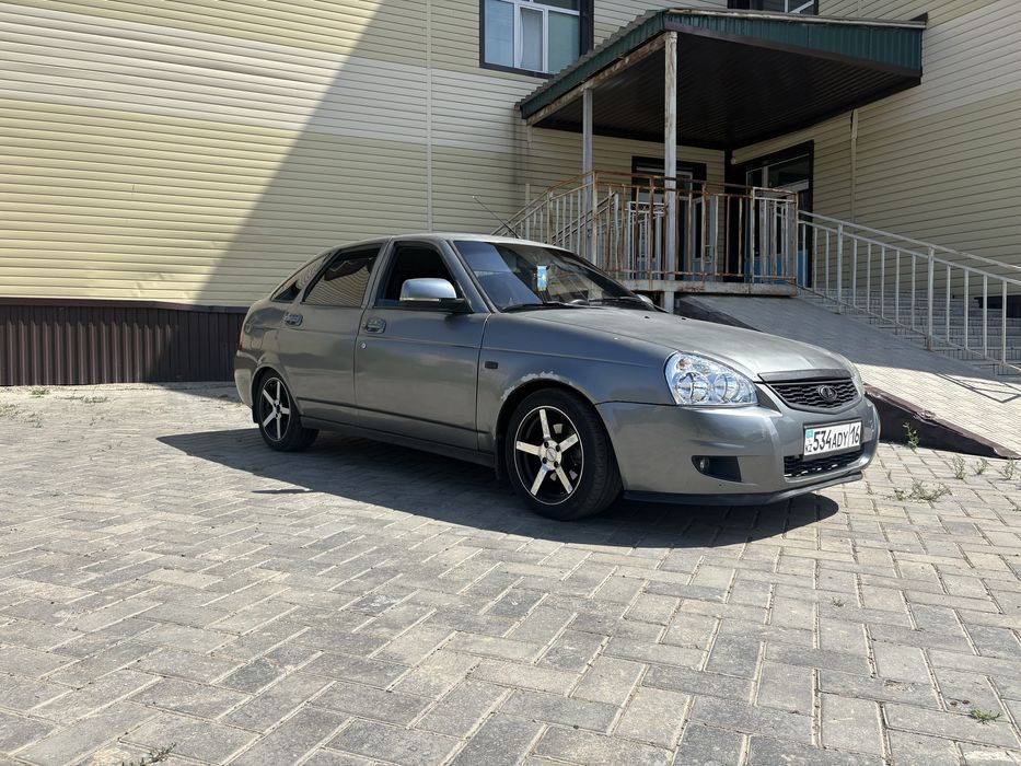 Продам Priora 2011года