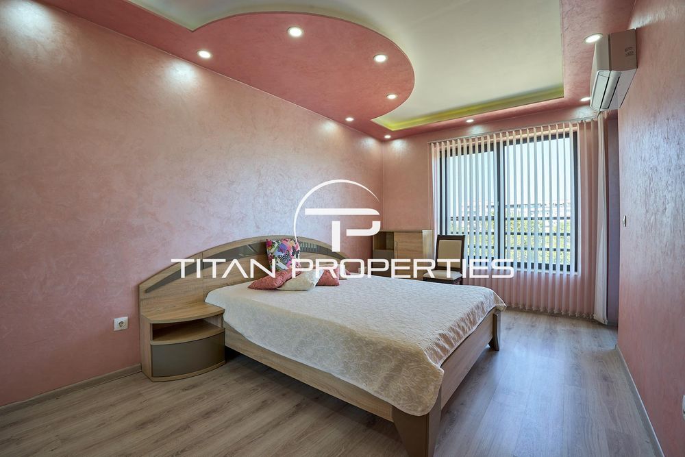 Двустаен апартамент в жк. Христо Смирненски