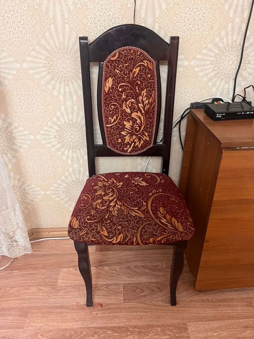 Стулья гостинная