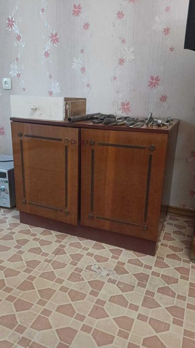 Отдам даром мебель шкаф диван стол тумба