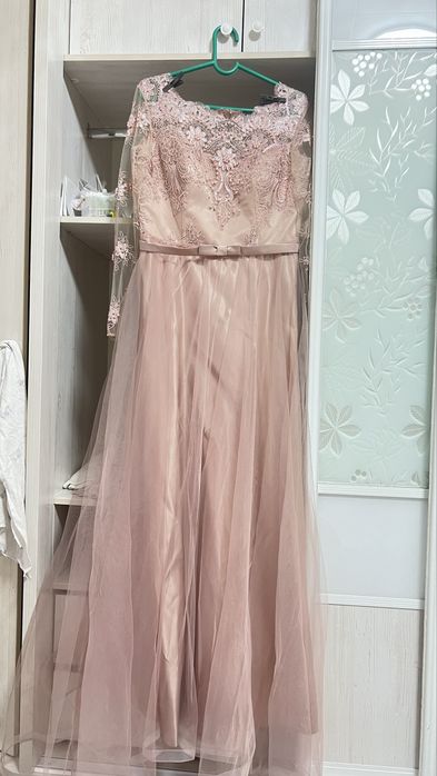 Продам платье вечернее