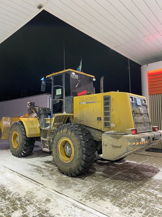 Услуги погрузчик.3куб 5тонник