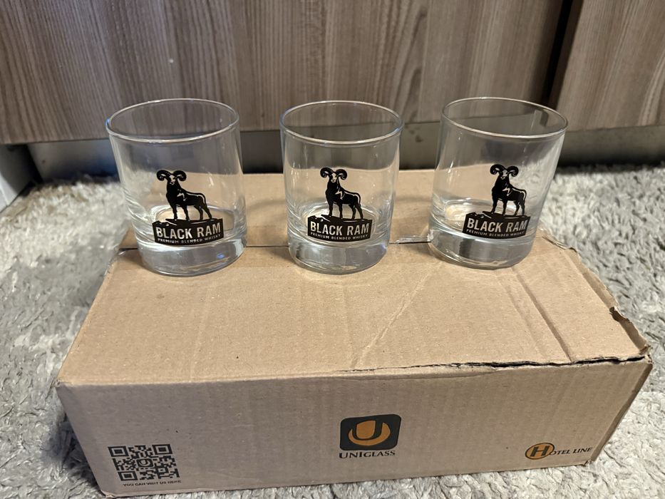 Рекламни чаши за узо и уйски