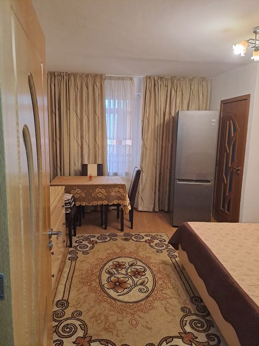 Închiriez apartament una cameră, etaj 2,zona Lidl Dărmănești