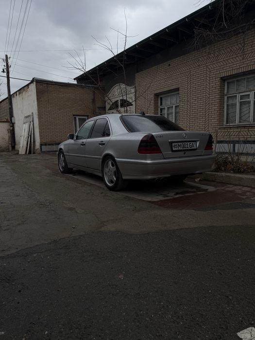 Продам Mercedes Benz w202 с поменяным мотором