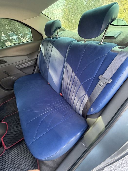 Продам чехол для авто Cobalt