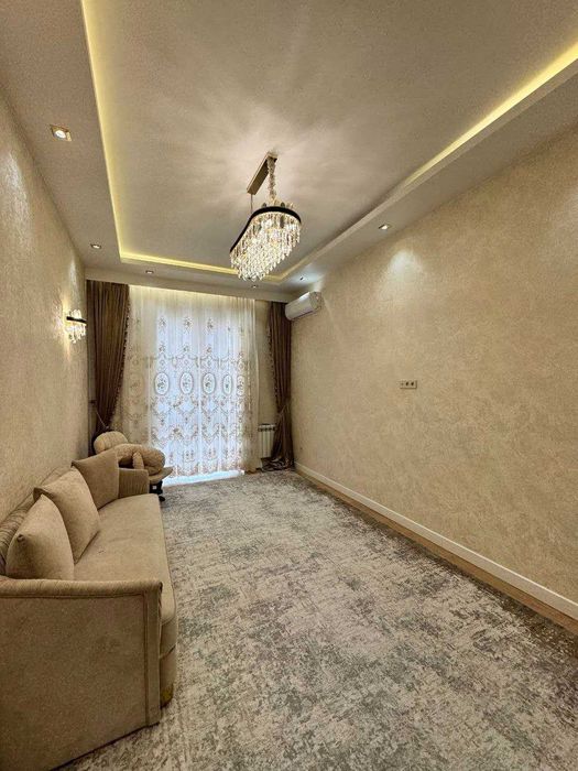 трёхкомнатная квартира в комплексе Abu Dabi район Шайхан;метро Беруний