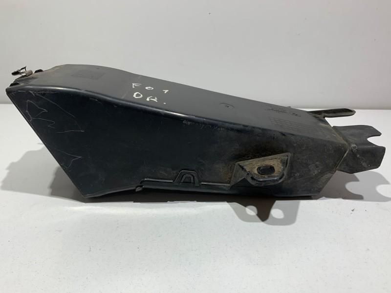 Difuzor / tub captare aer dreapta BMW Seria 7 F01, F02 7184156