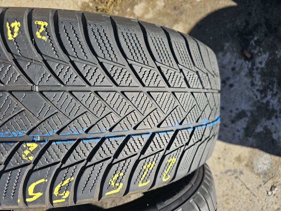 225 55 18 Bridgestone m+s 2023