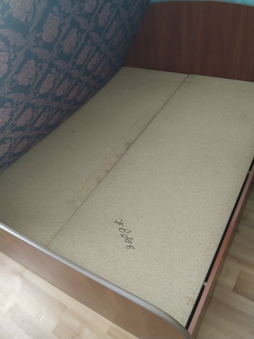 Продам кровать б/у