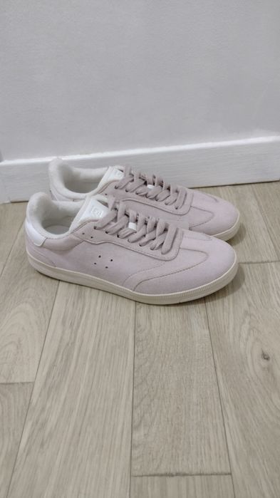 Нови дамски маратонки