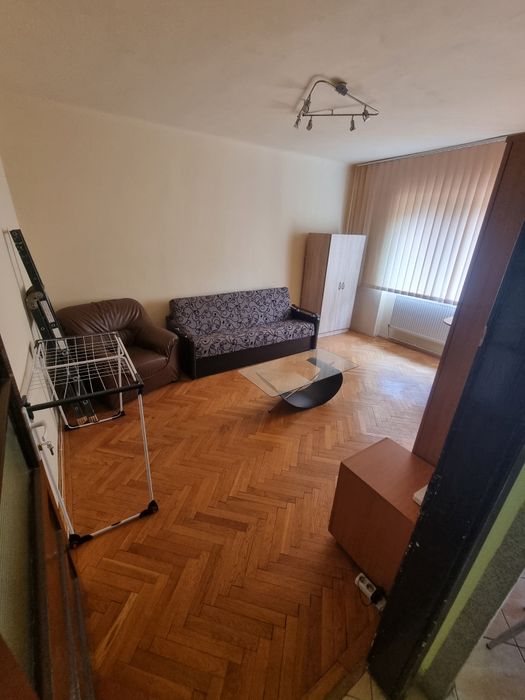 Inchirieriez apartament 2 camere Zona Rivulus Central