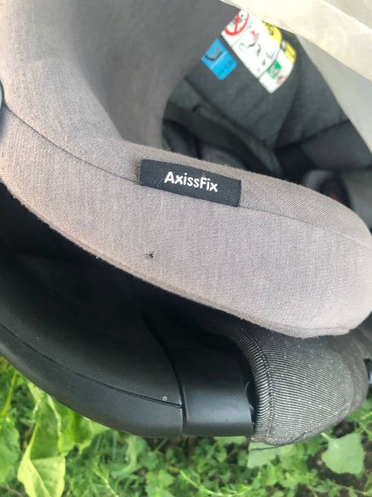 Столче за кола Maxi Cosi Assixfix