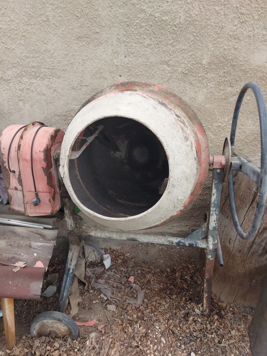 Продаётся бетономешалка