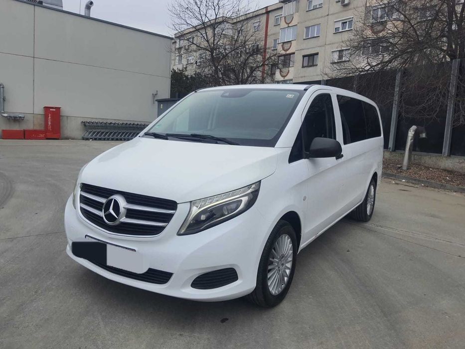 Inchiriere microbuz 8+1  Transfer aeroport