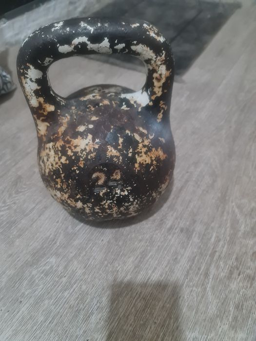Продам гирю б/у.