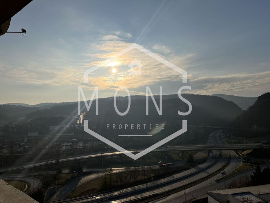 Дава се под наем Двустаен апартамент в Велико Търново, Център - 65 кв.м за 306 € - Снимка #8