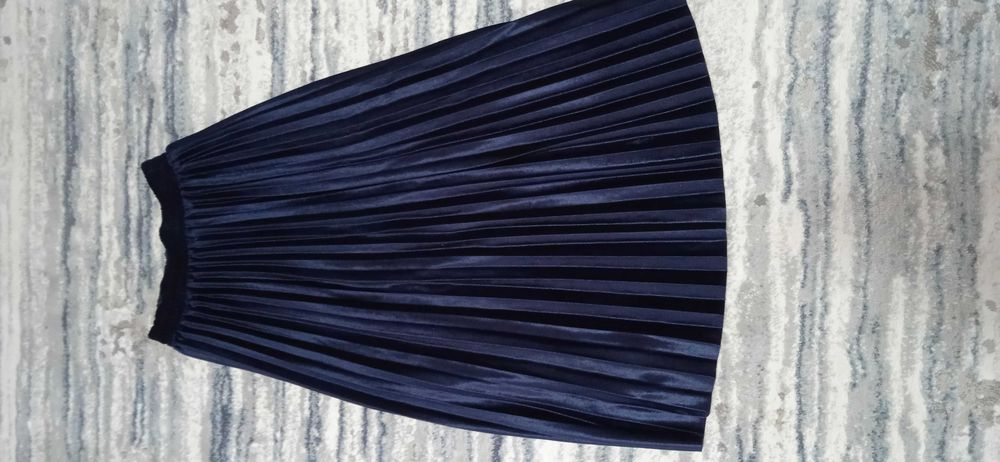 синяя юбка плиссе со складками