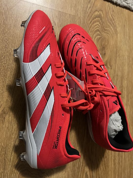 adidasi cu crampoane originali  din uk!