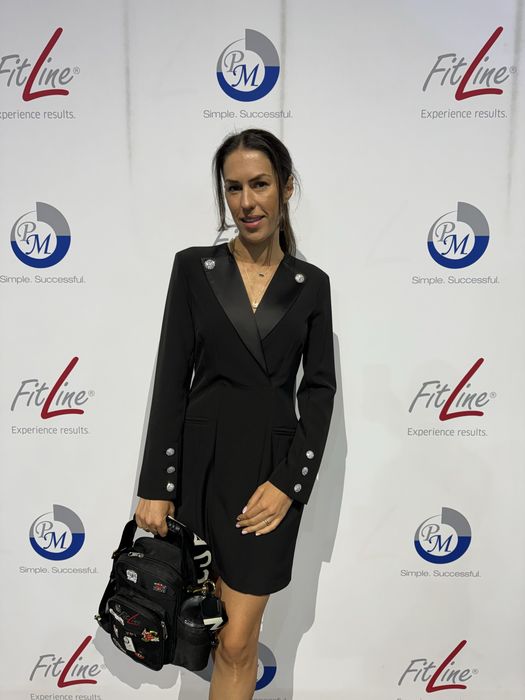 Черна рокла блейзър