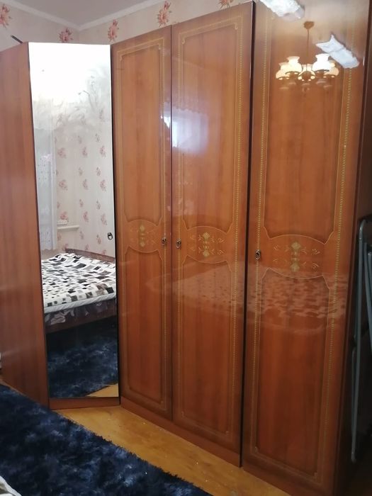 Продам спальный гарнитур