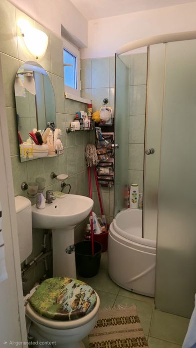 De vanzare apartament 3 camere etaj 1