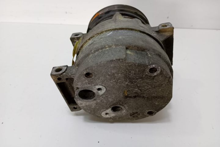 Compresor Clima 051341043 Nissan Primastar  seria