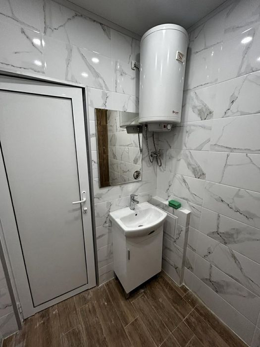 Дава се под наем Двустаен апартамент в Пловдив, Център - 64 кв.м за 428.91 € - Снимка #3
