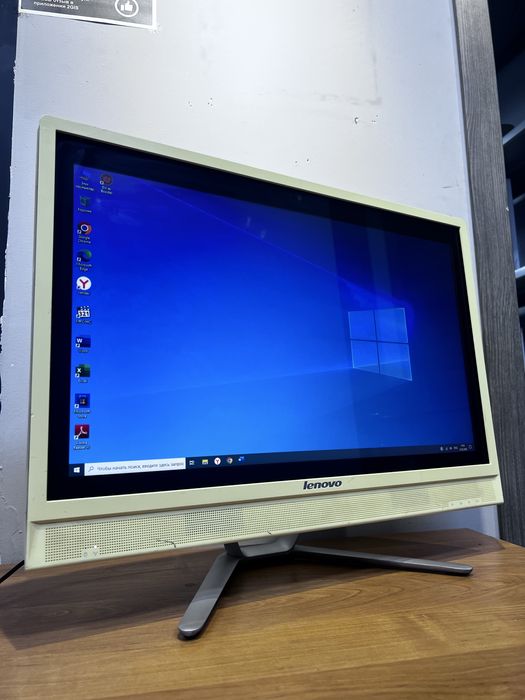 Моноблок Lenovo Core i3