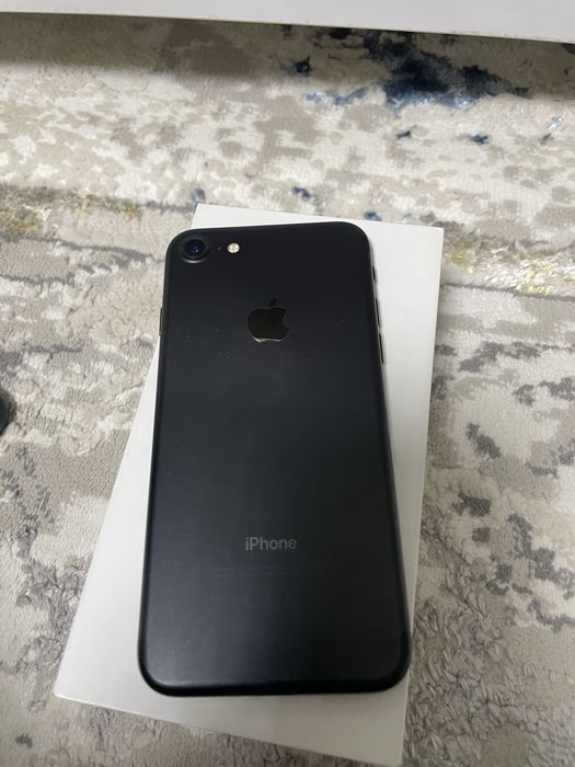 Два айфона и один андроид