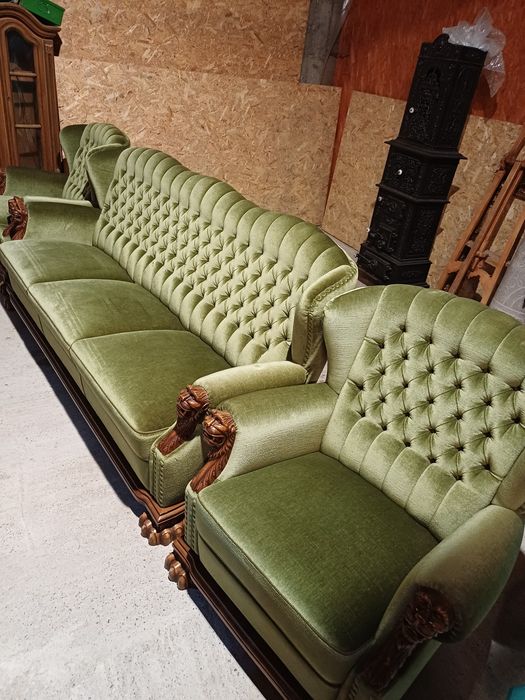 Mobilier vechi Sofa cu fotografii