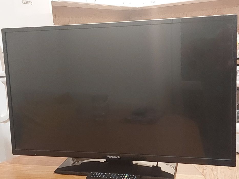 Телевизор Panasonic TX-32C300E
