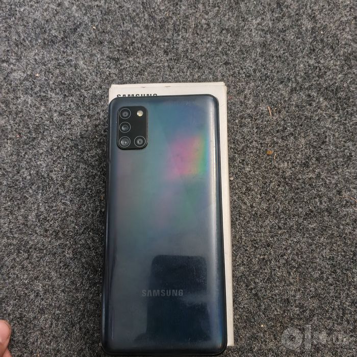 Samsung A31 64G.
